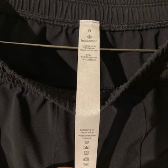 Lululemon Wanderer Culotte Size 6 in Blk - Picture 3 of 8